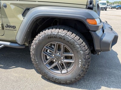 2025 Jeep Wrangler 4-Door Summit 4x4