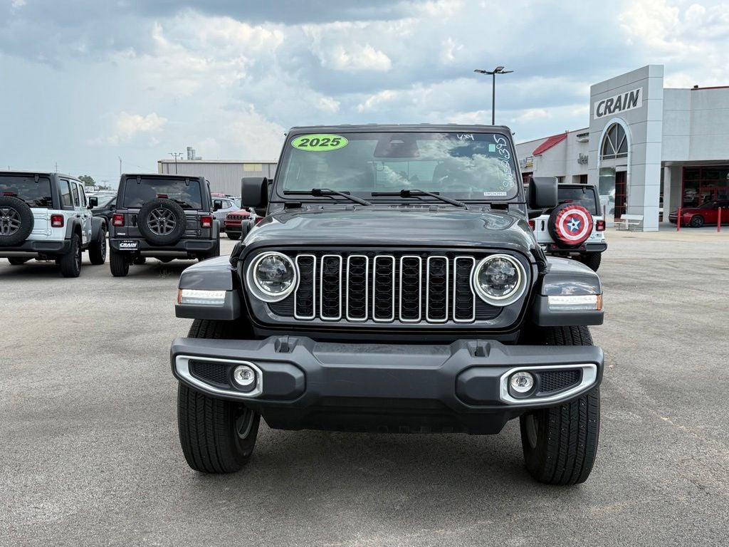 2025 Jeep Wrangler 4-Door Sahara 4x4