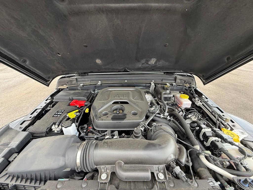 2025 Jeep Wrangler 4-Door Sahara 4x4
