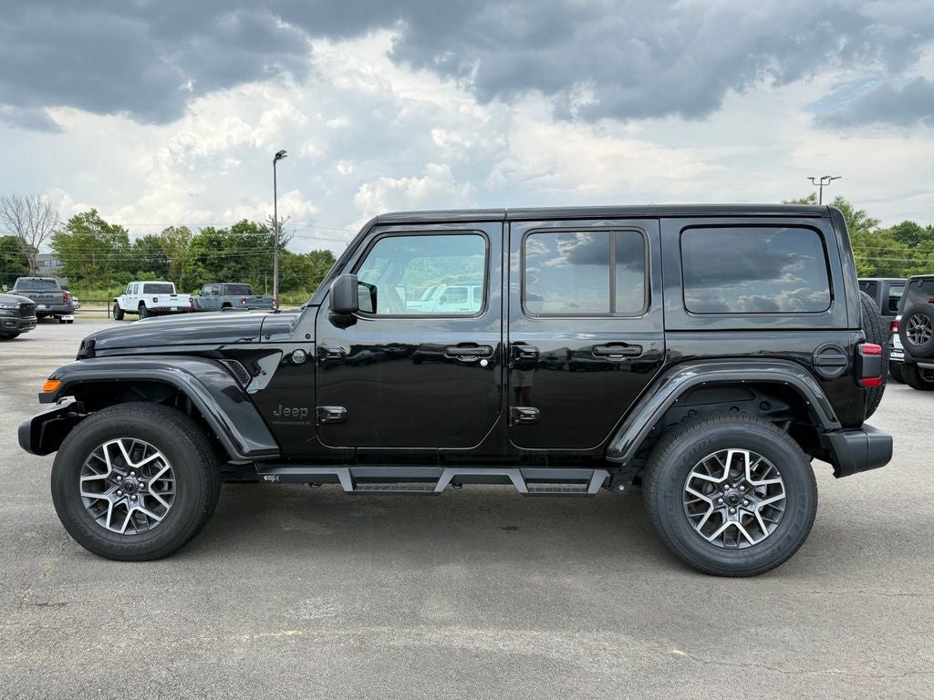 2025 Jeep Wrangler 4-Door Sahara 4x4