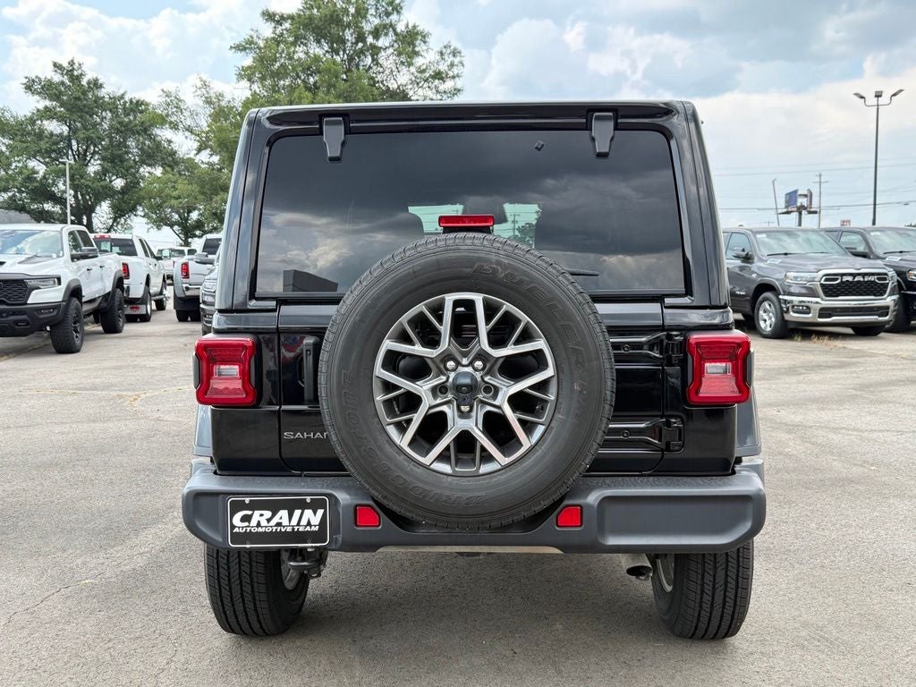2025 Jeep Wrangler 4-Door Sahara 4x4