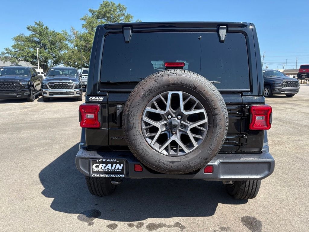 2025 Jeep Wrangler 4-Door Sahara 4x4
