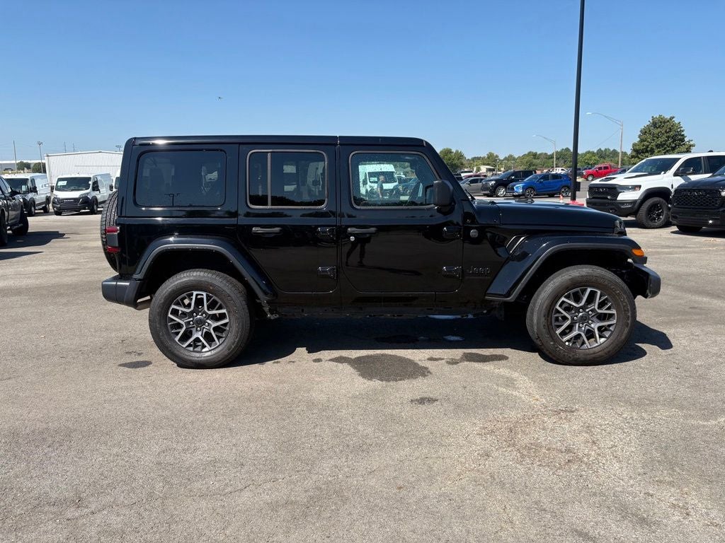 2025 Jeep Wrangler 4-Door Sahara 4x4