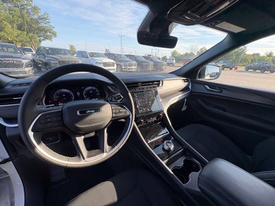2025 Jeep Grand Cherokee Laredo X 4x2