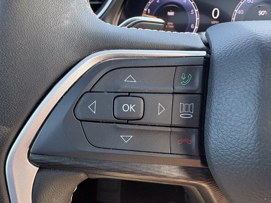 2025 Jeep Grand Cherokee Laredo X 4x2