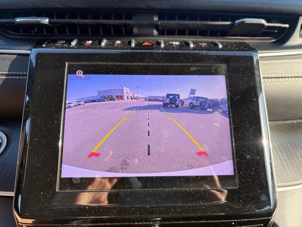 2025 Jeep Grand Cherokee Laredo X 4x2