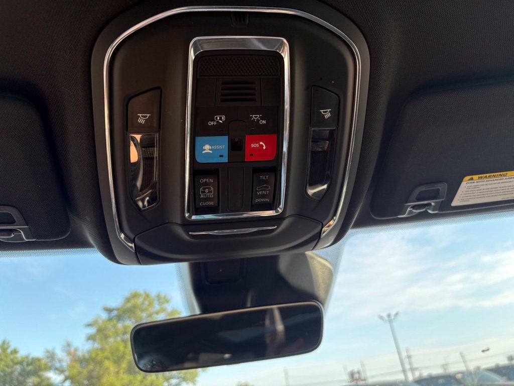 2025 Jeep Grand Cherokee Laredo X 4x2