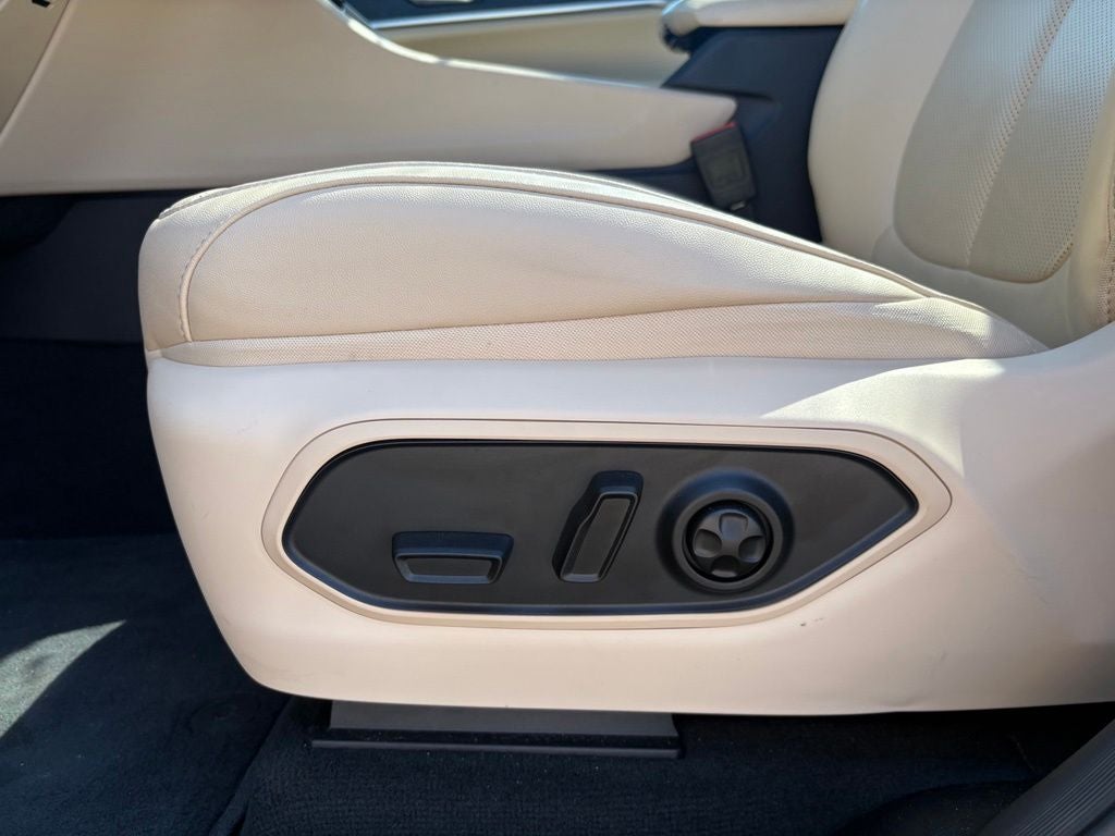 2025 Jeep Grand Cherokee Limited 4x2
