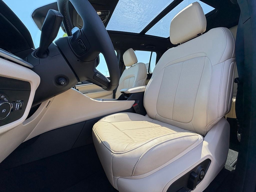 2025 Jeep Grand Cherokee Limited 4x2