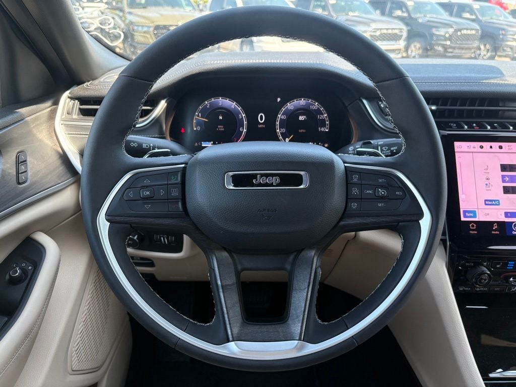 2025 Jeep Grand Cherokee Limited 4x2