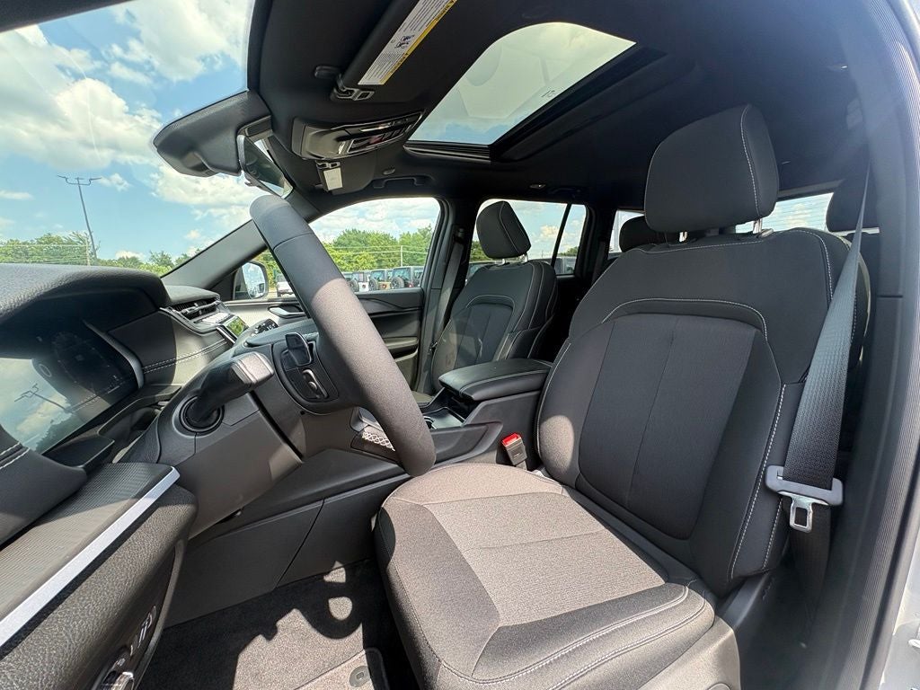2026 Jeep Grand Cherokee GRAND CHEROKEE LAREDO X 4X4