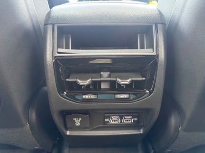 2026 Jeep Grand Cherokee GRAND CHEROKEE LAREDO X 4X4