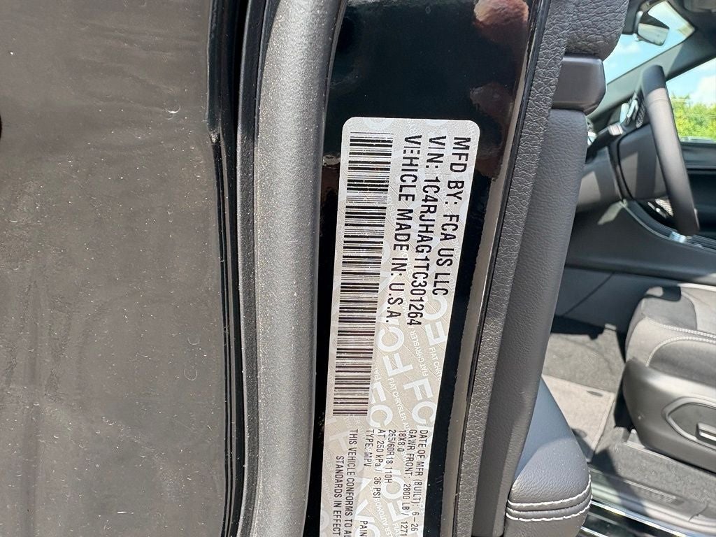 2026 Jeep Grand Cherokee GRAND CHEROKEE LAREDO X 4X4