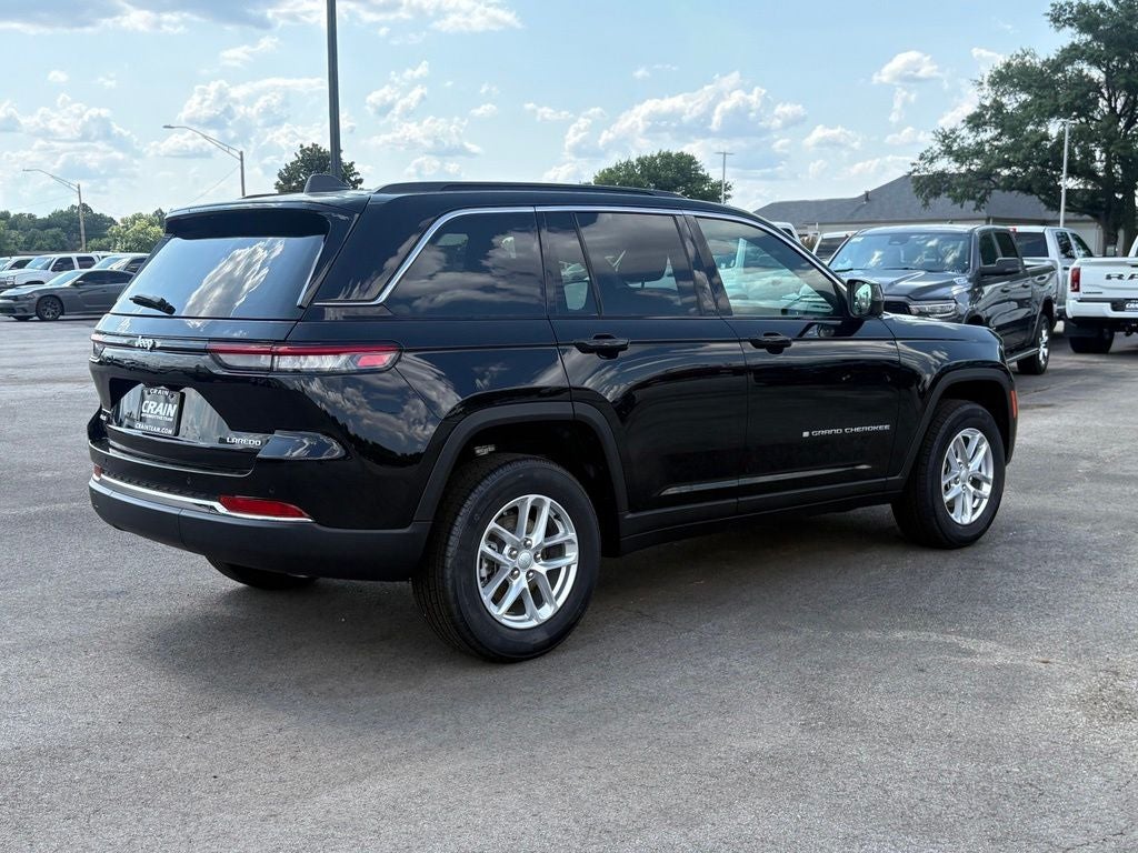 2026 Jeep Grand Cherokee GRAND CHEROKEE LAREDO X 4X4