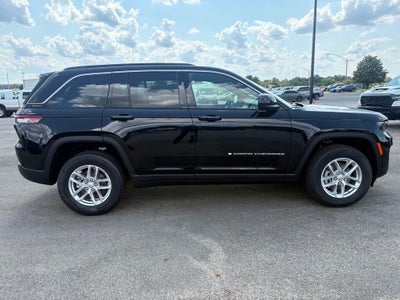 2026 Jeep Grand Cherokee GRAND CHEROKEE LAREDO X 4X4
