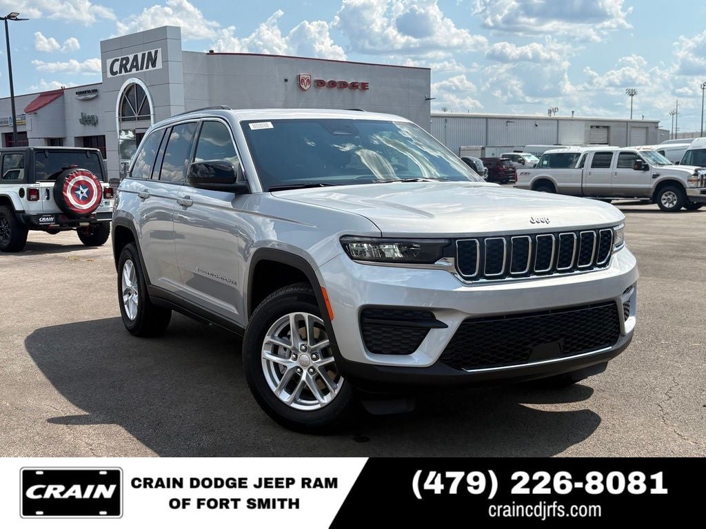 2026 Jeep Grand Cherokee GRAND CHEROKEE LAREDO X 4X4