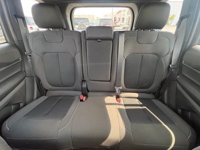2026 Jeep Grand Cherokee GRAND CHEROKEE LAREDO X 4X4