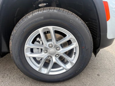 2026 Jeep Grand Cherokee GRAND CHEROKEE LAREDO X 4X4