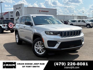 2026 Jeep Grand Cherokee GRAND CHEROKEE LAREDO X 4X4