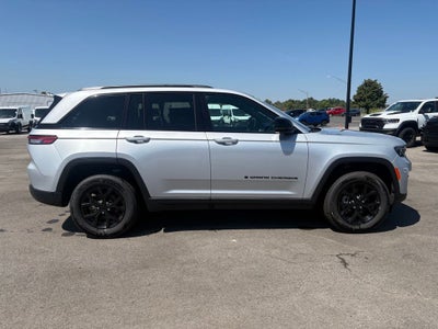 2025 Jeep Grand Cherokee Altitude X 4x4