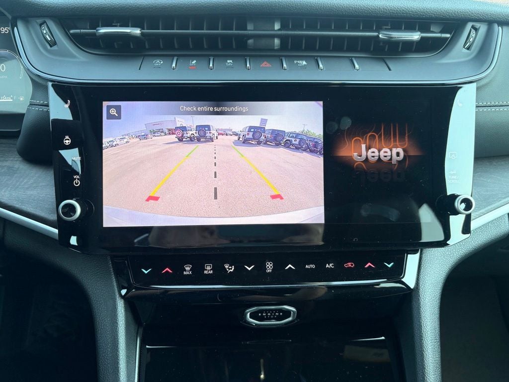 2026 Jeep Grand Cherokee GRAND CHEROKEE LAREDO ALTITUDE 4X4