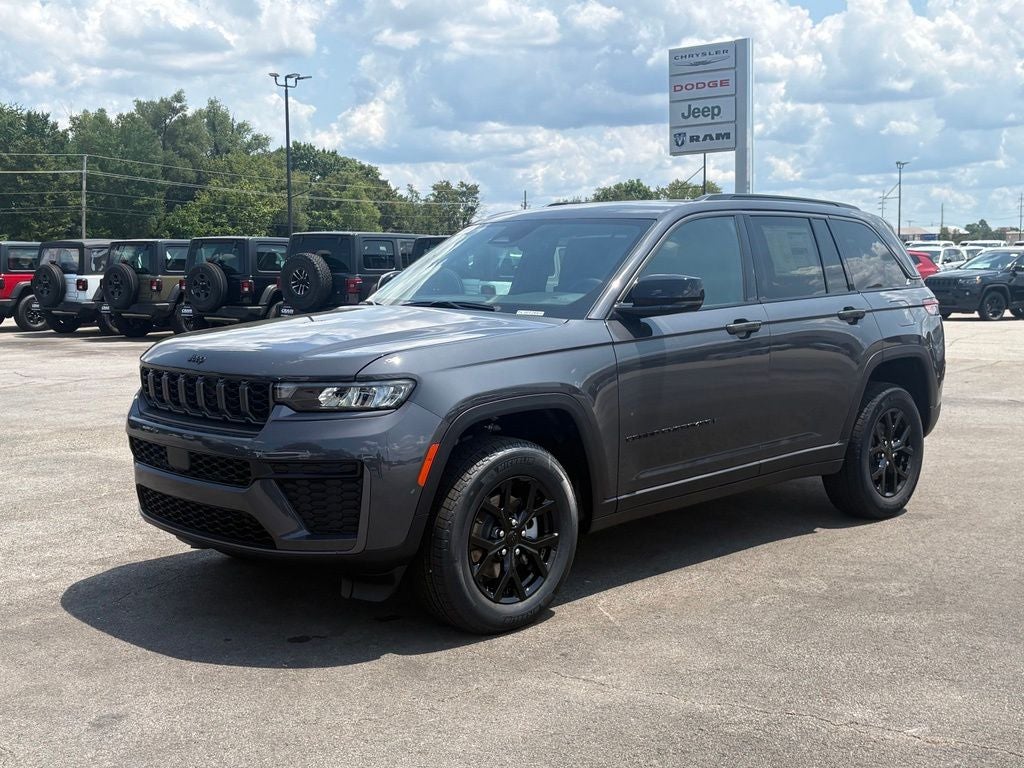 2026 Jeep Grand Cherokee GRAND CHEROKEE LAREDO ALTITUDE 4X4