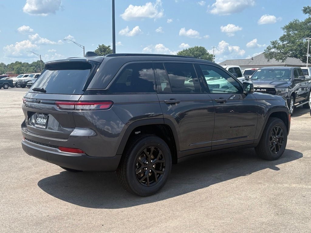 2026 Jeep Grand Cherokee GRAND CHEROKEE LAREDO ALTITUDE 4X4