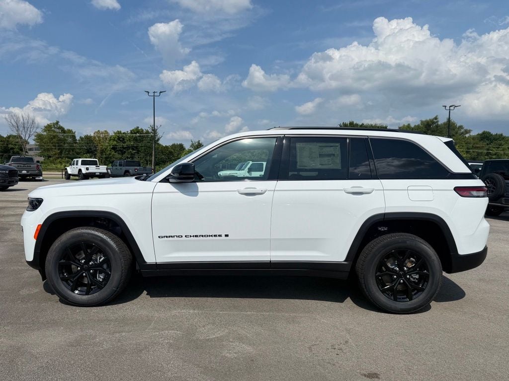 2026 Jeep Grand Cherokee GRAND CHEROKEE LAREDO ALTITUDE 4X4