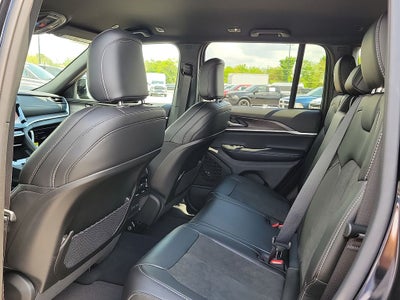 2026 Jeep Grand Cherokee GRAND CHEROKEE LAREDO ALTITUDE 4X4
