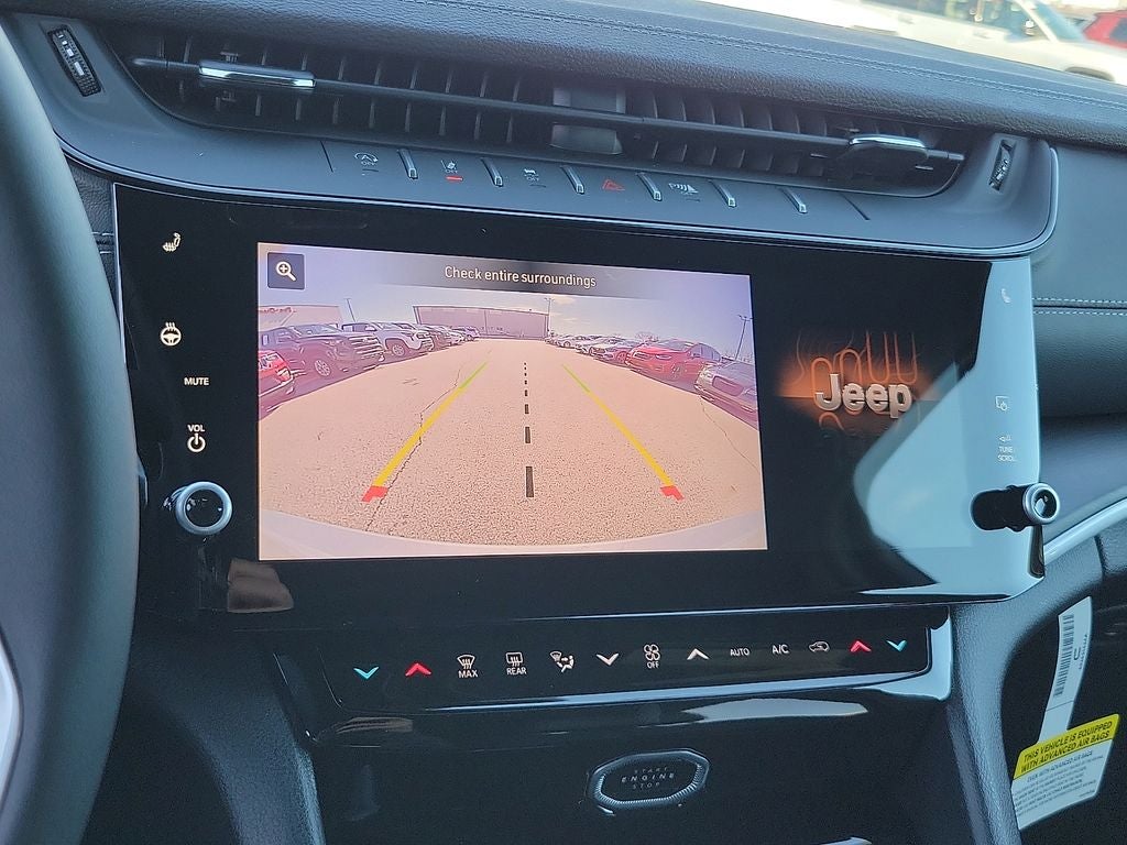 2026 Jeep Grand Cherokee GRAND CHEROKEE LAREDO ALTITUDE 4X4
