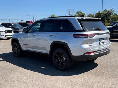 2026 Jeep Grand Cherokee GRAND CHEROKEE LAREDO ALTITUDE 4X4