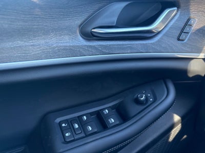 2027 Jeep Grand Cherokee GRAND CHEROKEE LIMITED 4X4