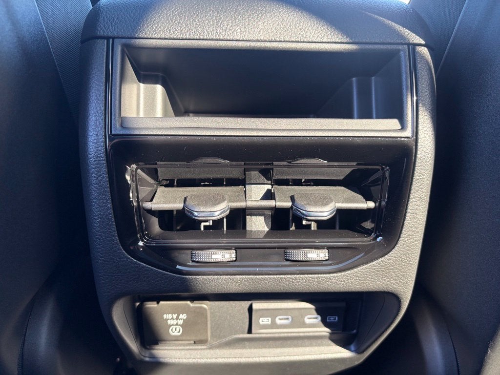2027 Jeep Grand Cherokee GRAND CHEROKEE LIMITED 4X4