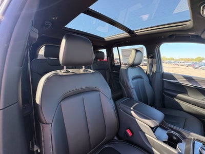 2027 Jeep Grand Cherokee GRAND CHEROKEE LIMITED 4X4