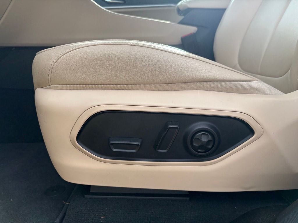 2025 Jeep Grand Cherokee L Limited 4x2