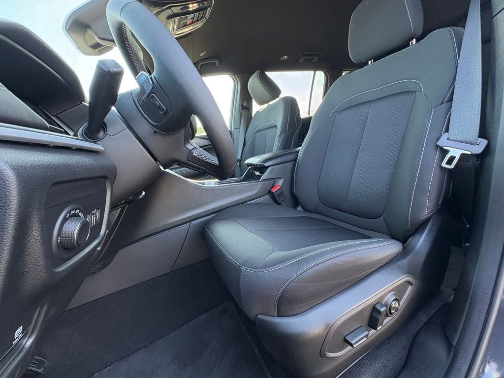 2025 Jeep Grand Cherokee L Laredo 4x4