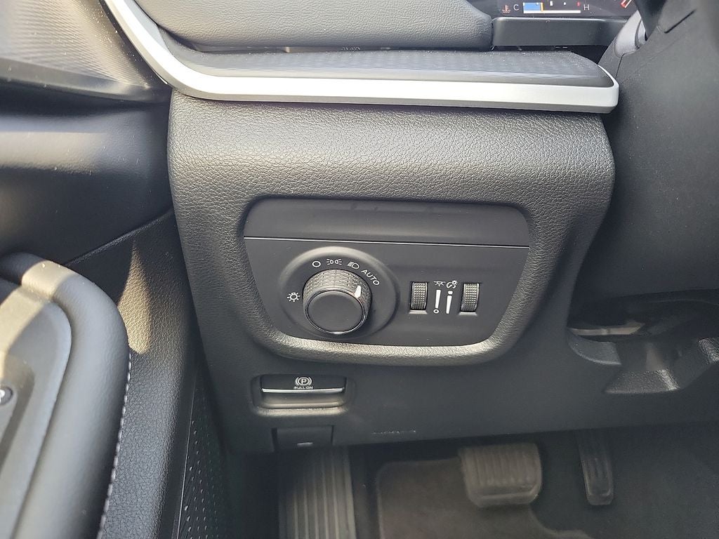 2025 Jeep Grand Cherokee L Laredo 4x4