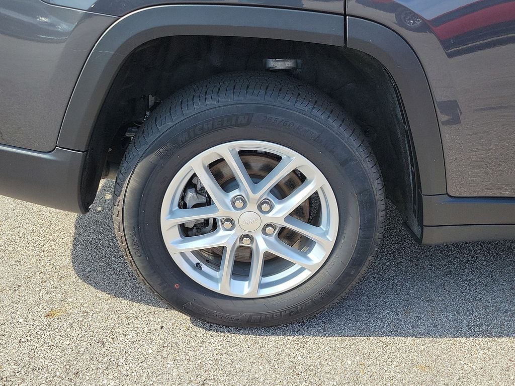 2025 Jeep Grand Cherokee L Laredo 4x4