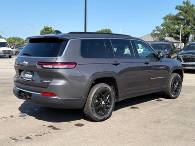 2025 Jeep Grand Cherokee L Laredo 4x4