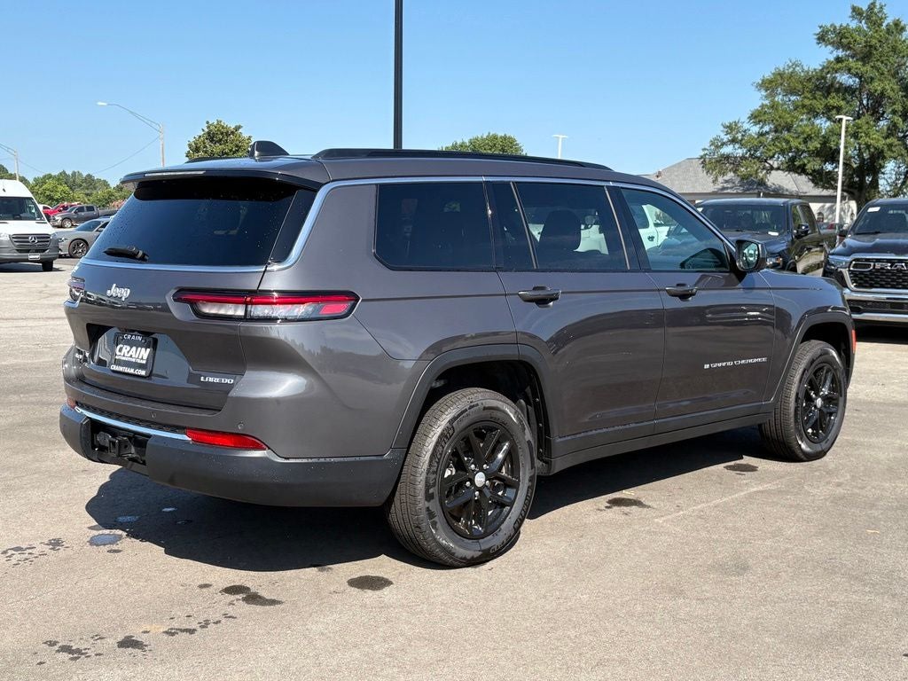 2025 Jeep Grand Cherokee L Laredo 4x4