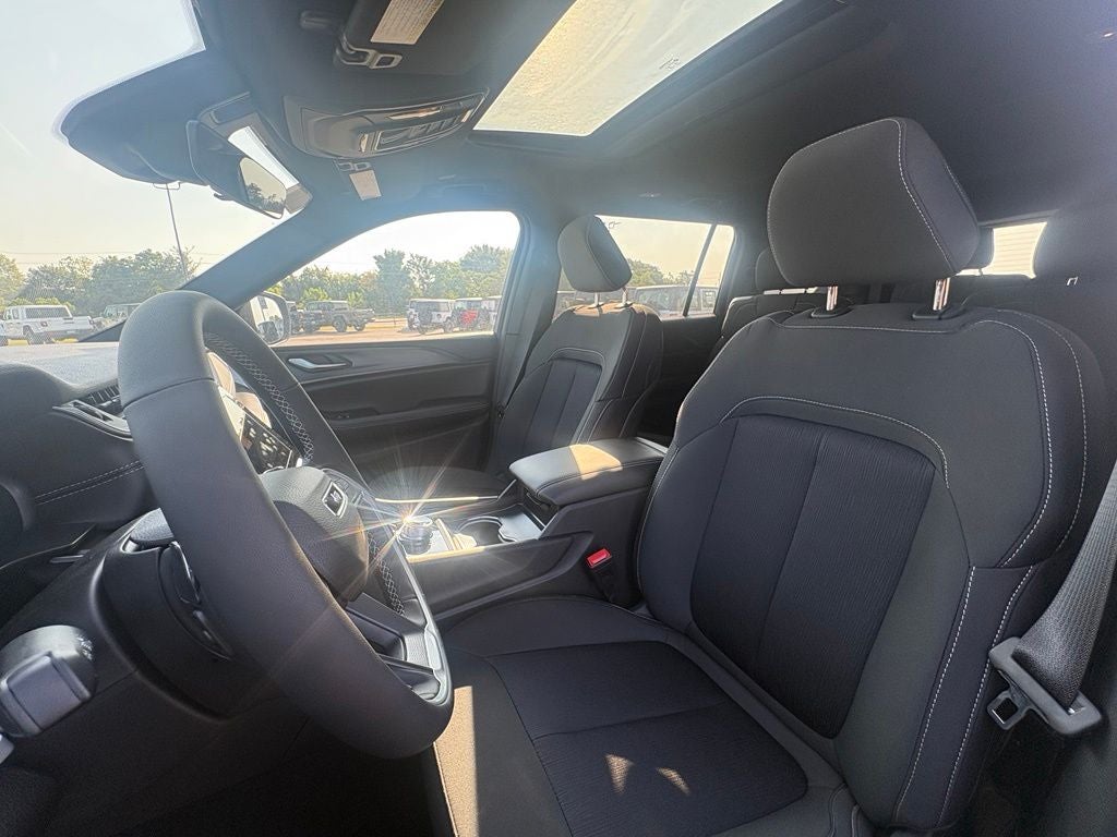 2026 Jeep Grand Cherokee GRAND CHEROKEE L LAREDO X 4X4