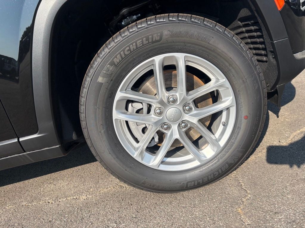 2026 Jeep Grand Cherokee GRAND CHEROKEE L LAREDO X 4X4