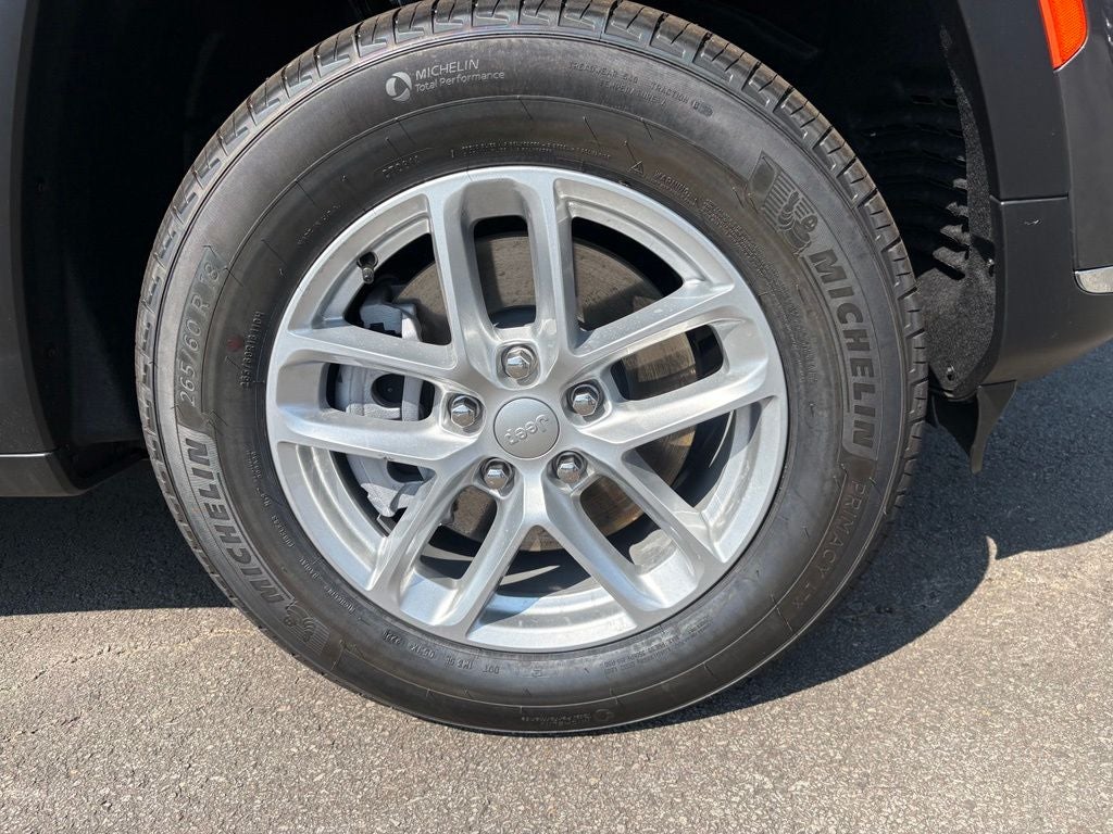2026 Jeep Grand Cherokee GRAND CHEROKEE L LAREDO X 4X4