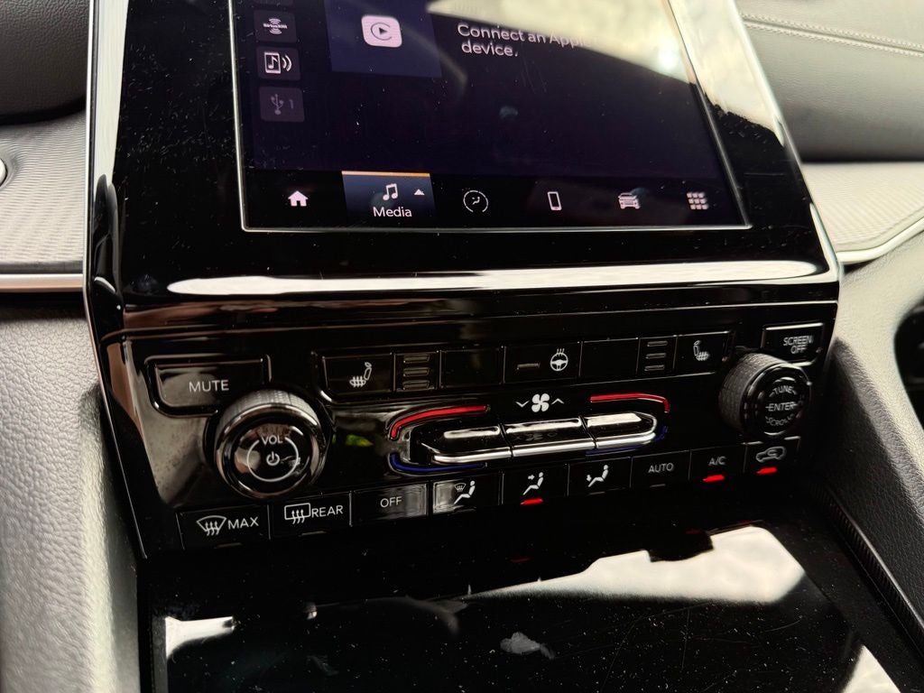 2024 Jeep Grand Cherokee L Altitude X 4x4