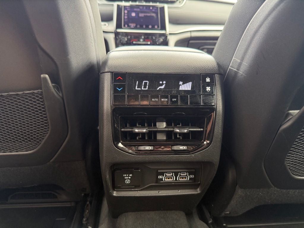 2024 Jeep Grand Cherokee L Altitude X 4x4