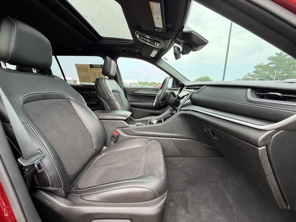 2024 Jeep Grand Cherokee L Altitude X 4x4
