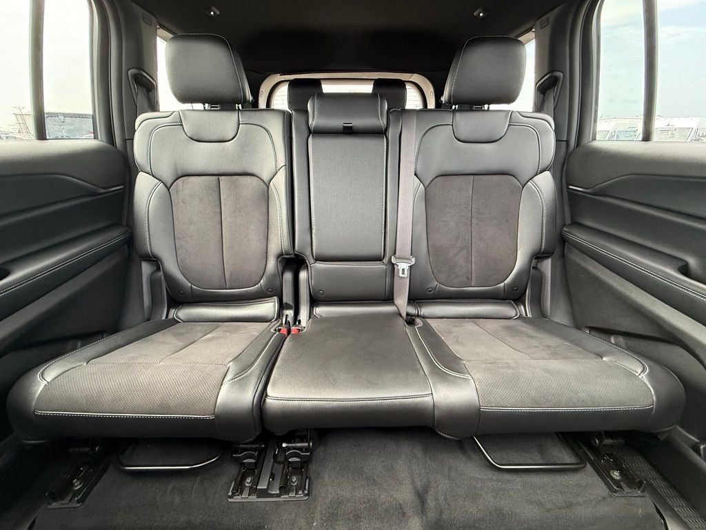 2024 Jeep Grand Cherokee L Altitude X 4x4