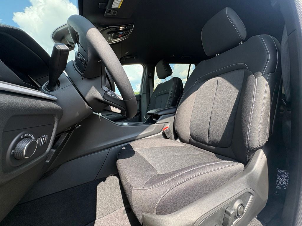 2026 Jeep Grand Cherokee GRAND CHEROKEE L LAREDO 4X4