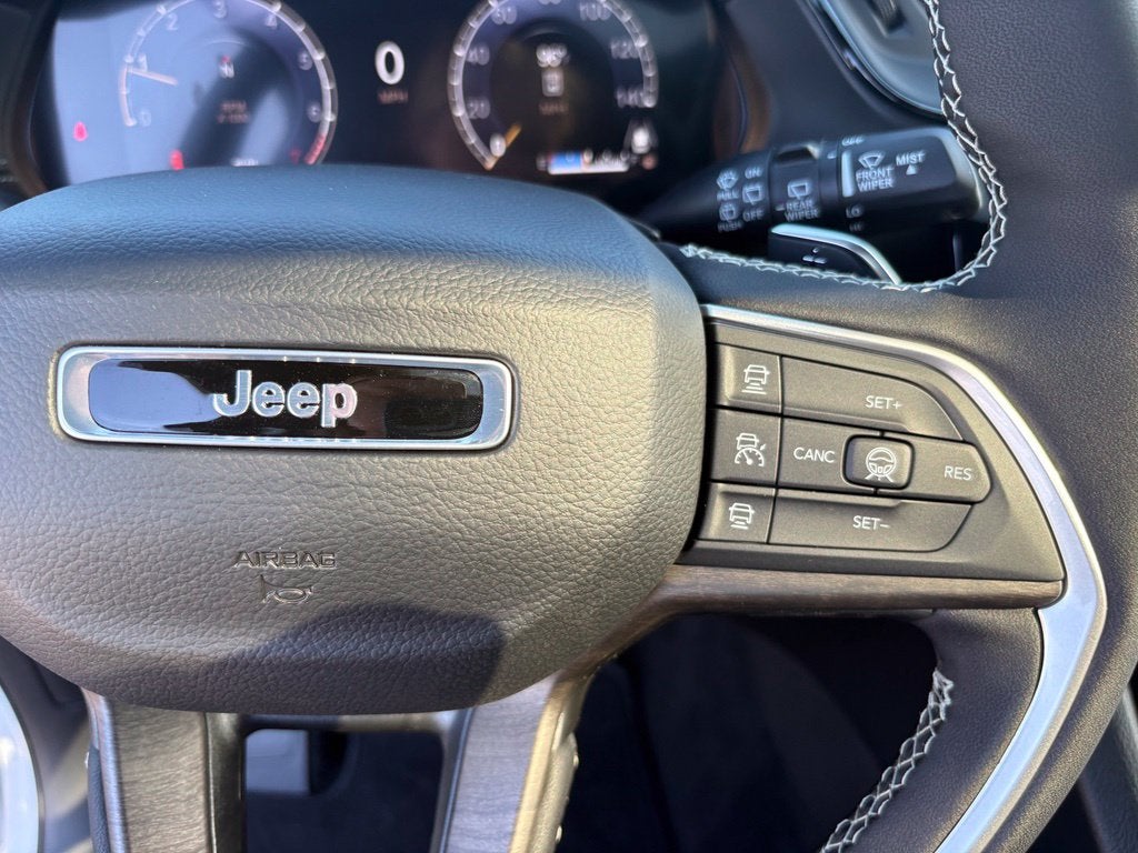 2027 Jeep Grand Cherokee GRAND CHEROKEE L LAREDO ALTITUDE 4X4