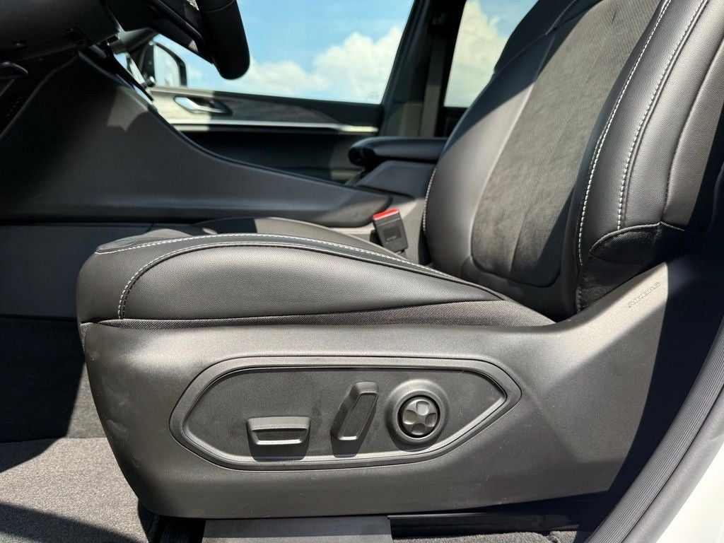 2026 Jeep Grand Cherokee L Altitude 4x4